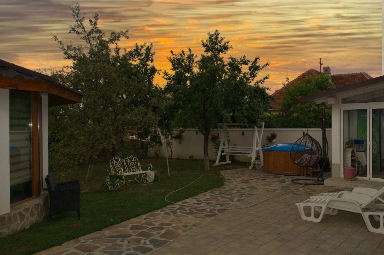 Casa Ade Villa Aknasugatag Kültér fotó