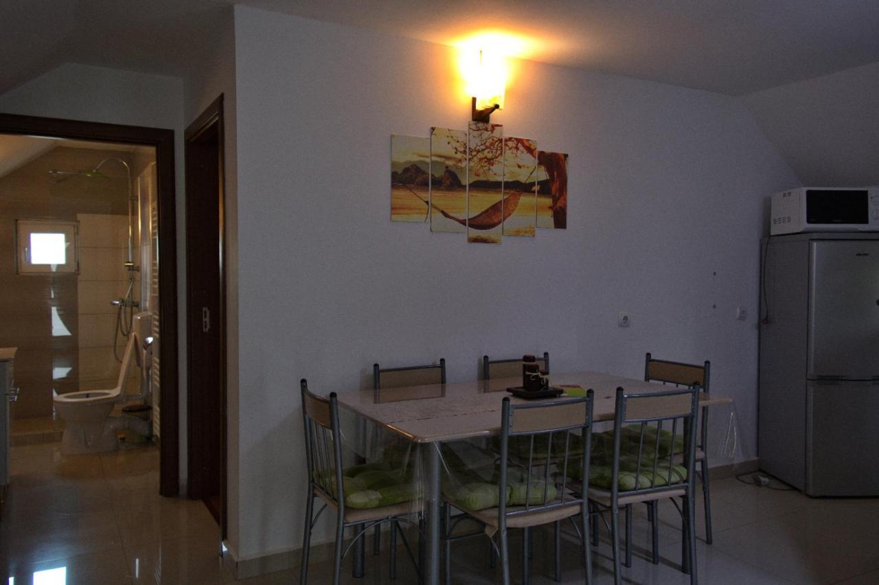 Casa Ade Villa Aknasugatag Kültér fotó
