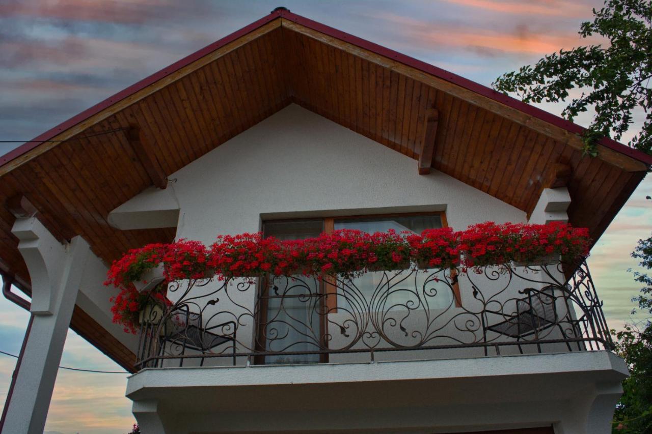 Casa Ade Villa Aknasugatag Kültér fotó
